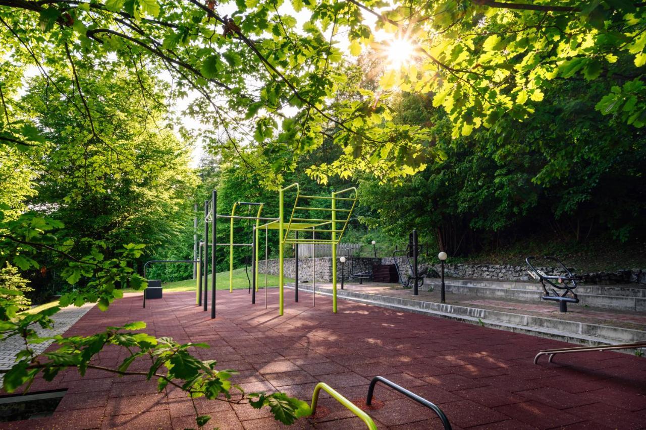 Chata Cementar Podhorie  Buitenkant foto